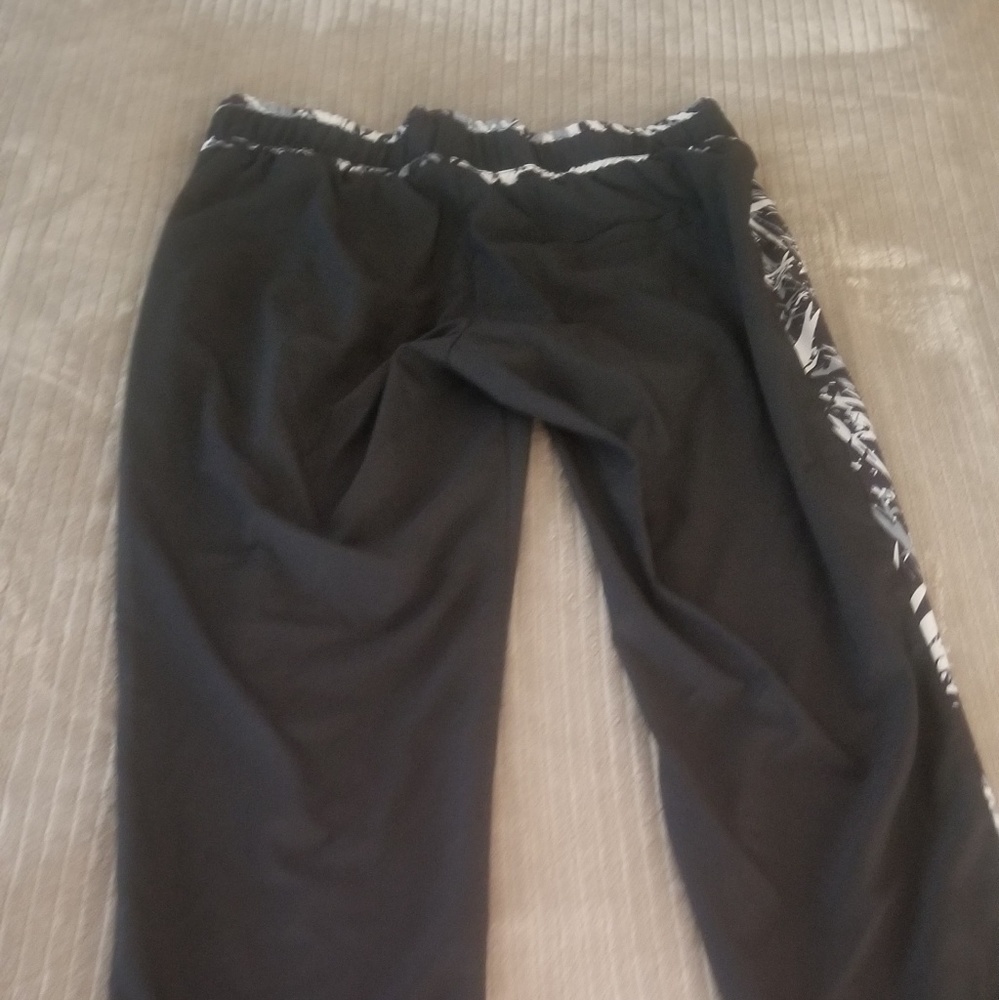 Fabletics Jogging Pant - Picture 4 of 4